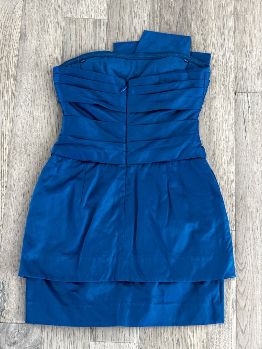BCBGMaxAzria Strapless Peplum Mini Dress - Larkspur Blue Size 0 - Picture 4 of 10